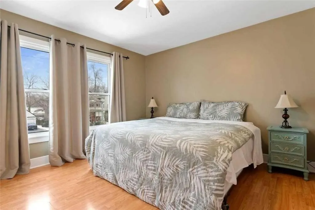 Perfection Near The River - 4 Bedroom Villa Complimentary Breakfast Delivered Daily To The Rental Niagara Falls Hébergement de vacances