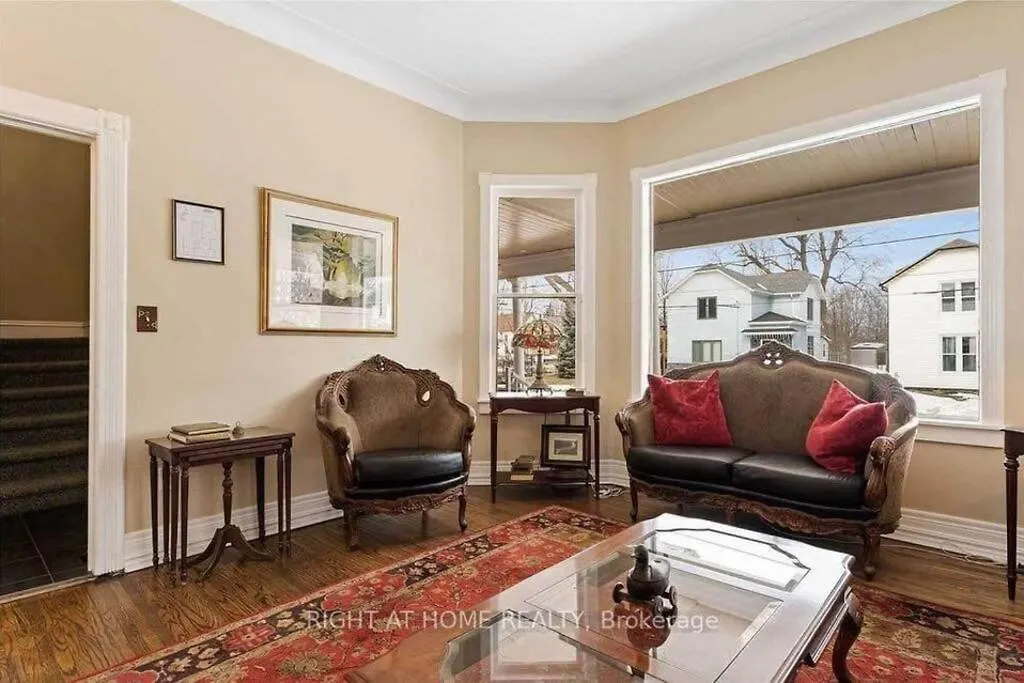 Perfection Near The River - 4 Bedroom Villa Complimentary Breakfast Delivered Daily To The Rental Niagara Falls Hébergement de vacances